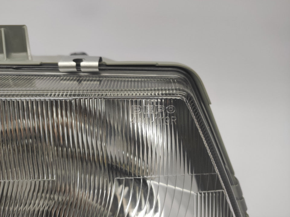 Farol Direito Mercedes Vito 96-03 / V Class 96-03
