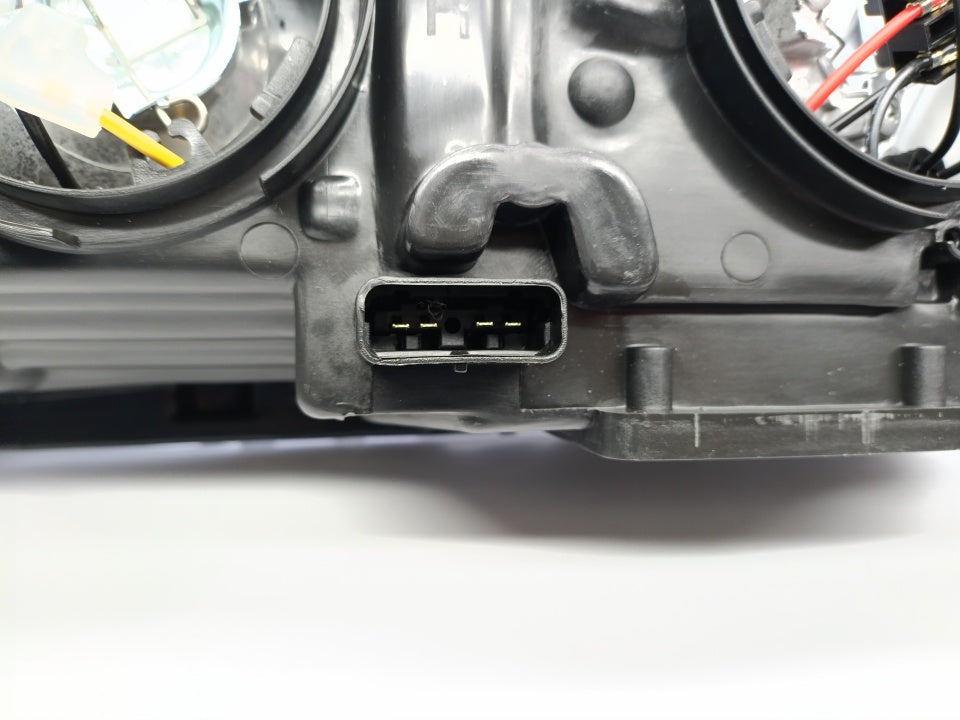 Farol Direito Renault Laguna II 01-05