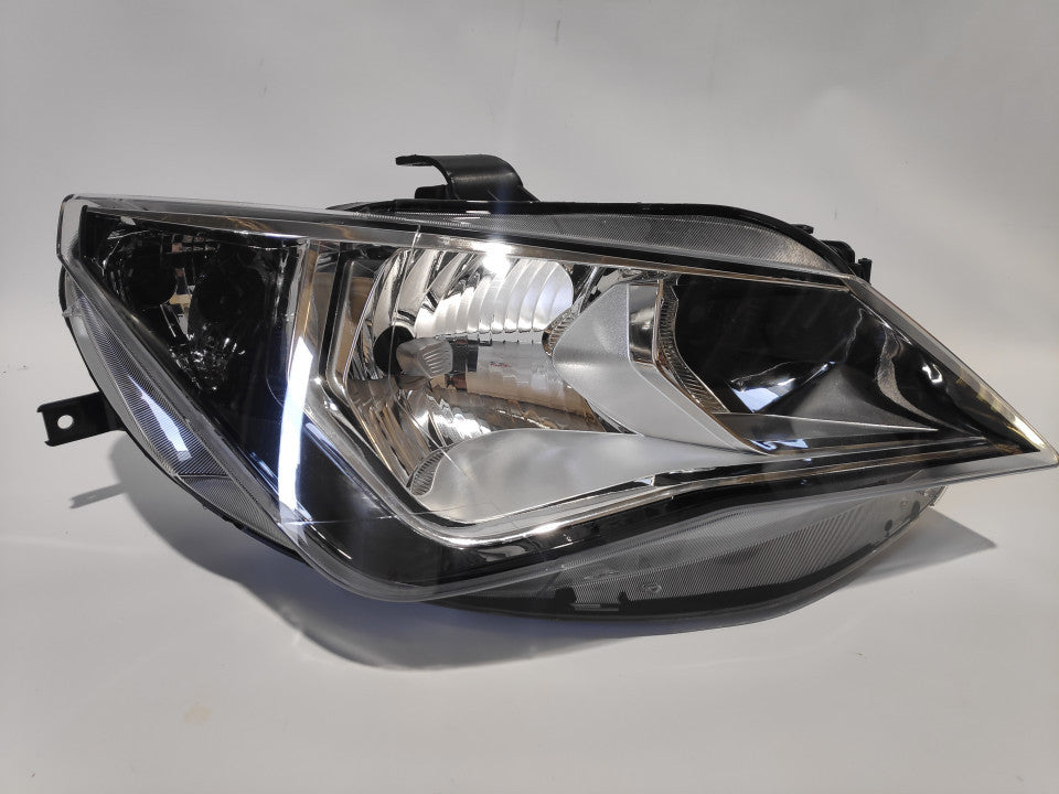 Farol Direito Seat Ibiza 12- Anel Cromado