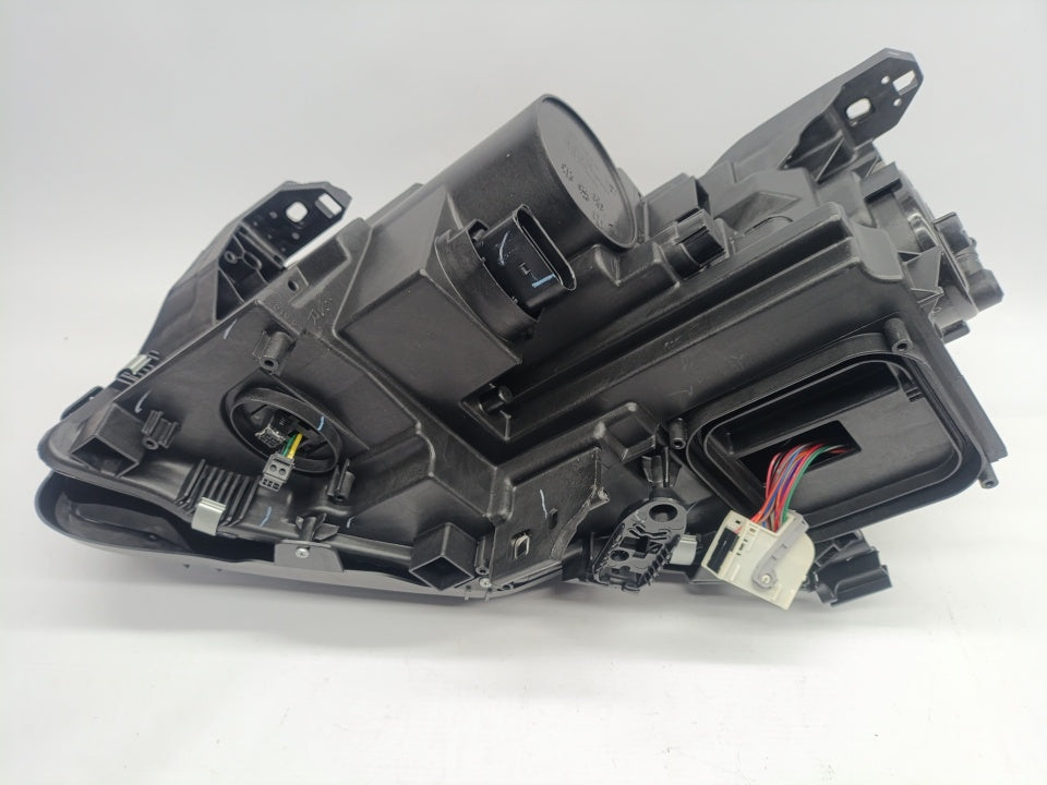 Farol Direito Xenon Mercedes Benz X156 GLA 13-16