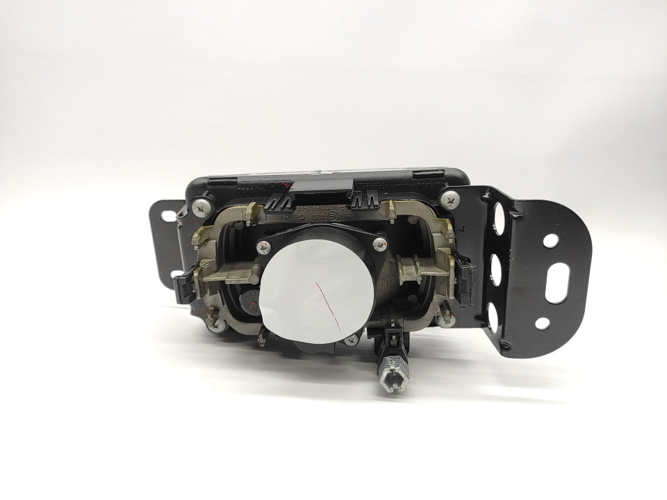 Farol Nevoeiro Direito Toyota Corolla Hatchback 3 / 5P 01-04