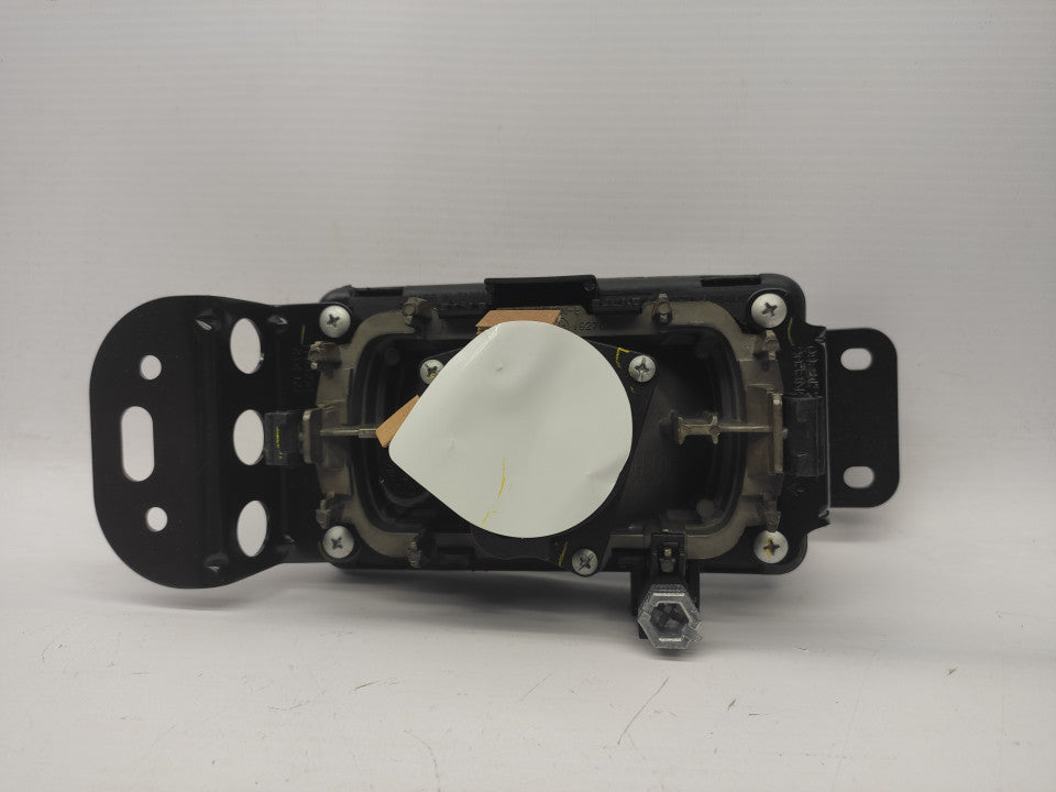 Farol Nevoeiro Esquerdo Toyota Corolla Hatchback 3 / 5P 01-04