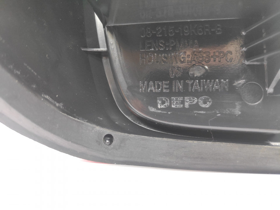 Farolim Direito Nissan Navara D40 Pick-Up 05-14