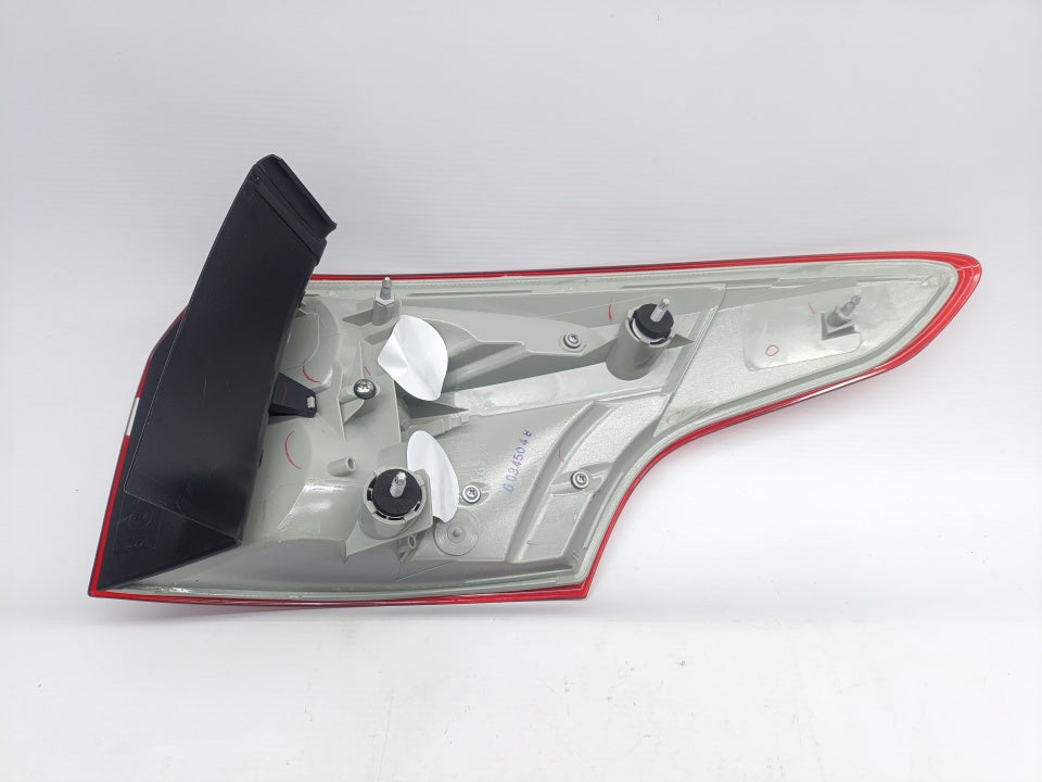Farolim Esquerdo Ford Focus SW 14-17