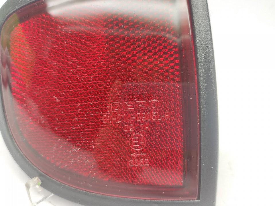 Farolim Esquerdo Refletor Mitsubishi L200 06-14