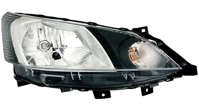 Farol Direito Nissan Nv200 10-