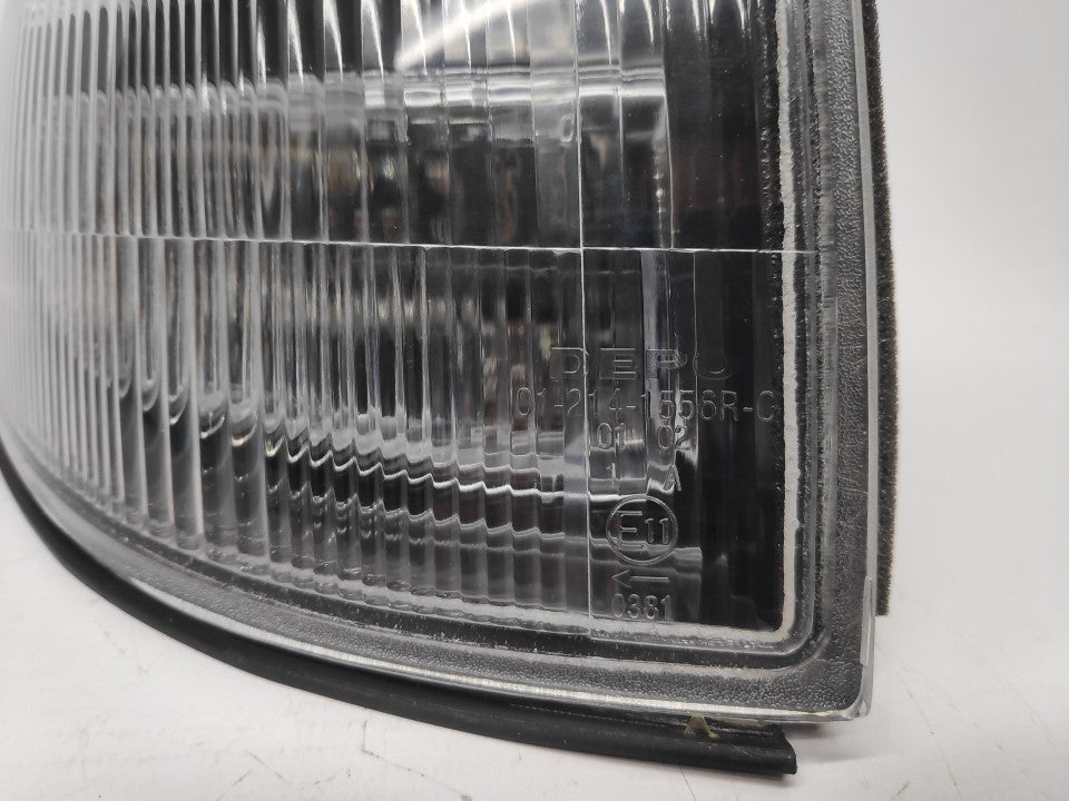 Pisca Direito Mitsubishi Pajero 97-00