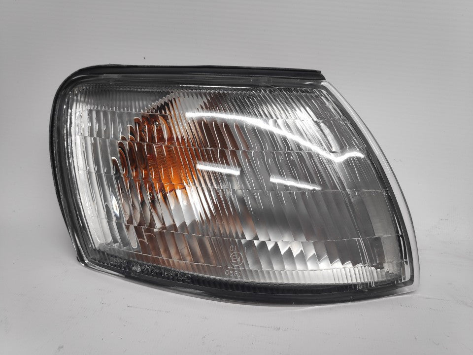 Pisca Direito Toyota Carina e 92-97