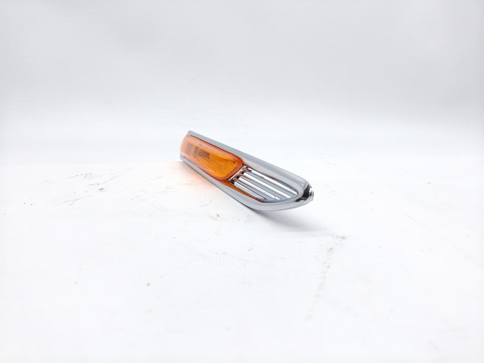 Pisca Guarda-Lamas Direito S/ Porta-Lampadas Laranja Ford Mondeo IV 07-10