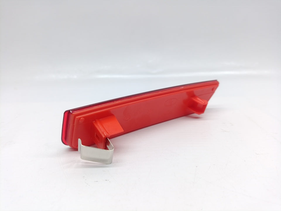 Refletor Para-Choques Esquerdo Dacia Duster 10-17