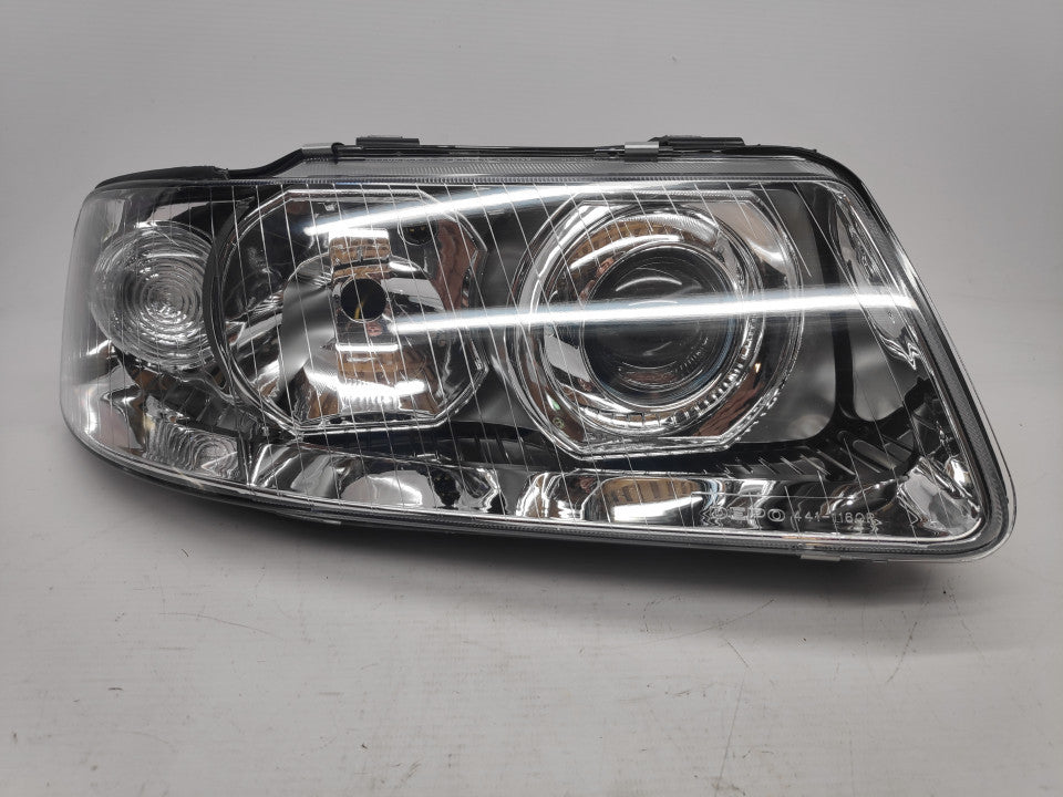 Farol Audi A3 00-03 Direito