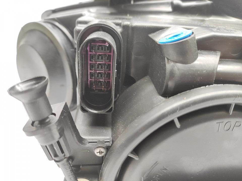 Farol Direito Audi A3 09-12