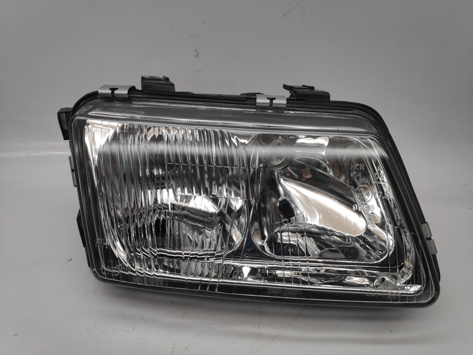 Farol Direito Audi A3 96-00