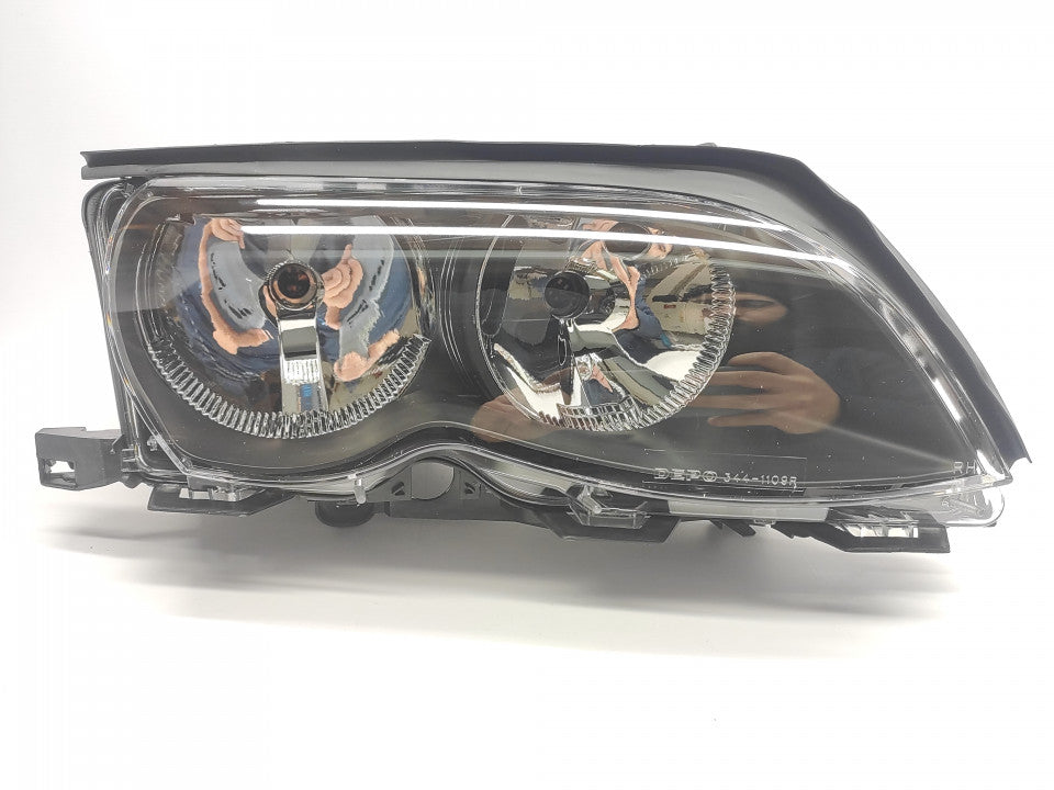 Farol Direito Bmw S-3 E46 4P/ Touring 01-05 Mascara Preta