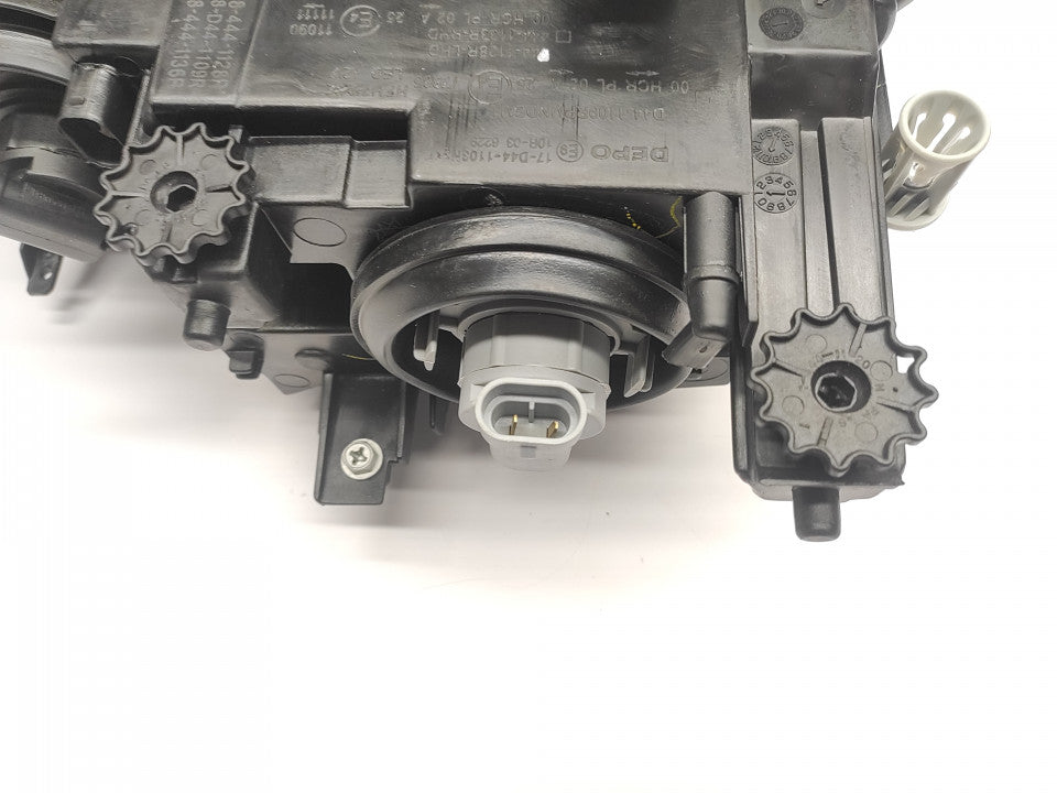 Farol Direito Bmw S-3 E46 4P/ Touring 01-05 Mascara Preta