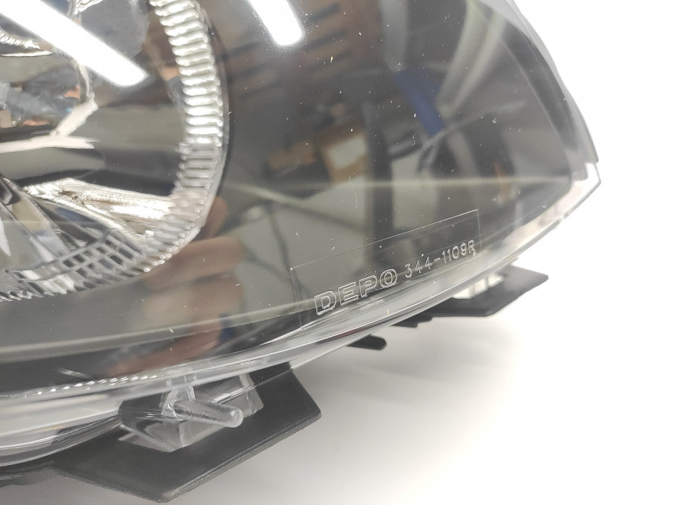 Farol Direito Bmw S-3 E46 4P/ Touring 01-05 Mascara Preta