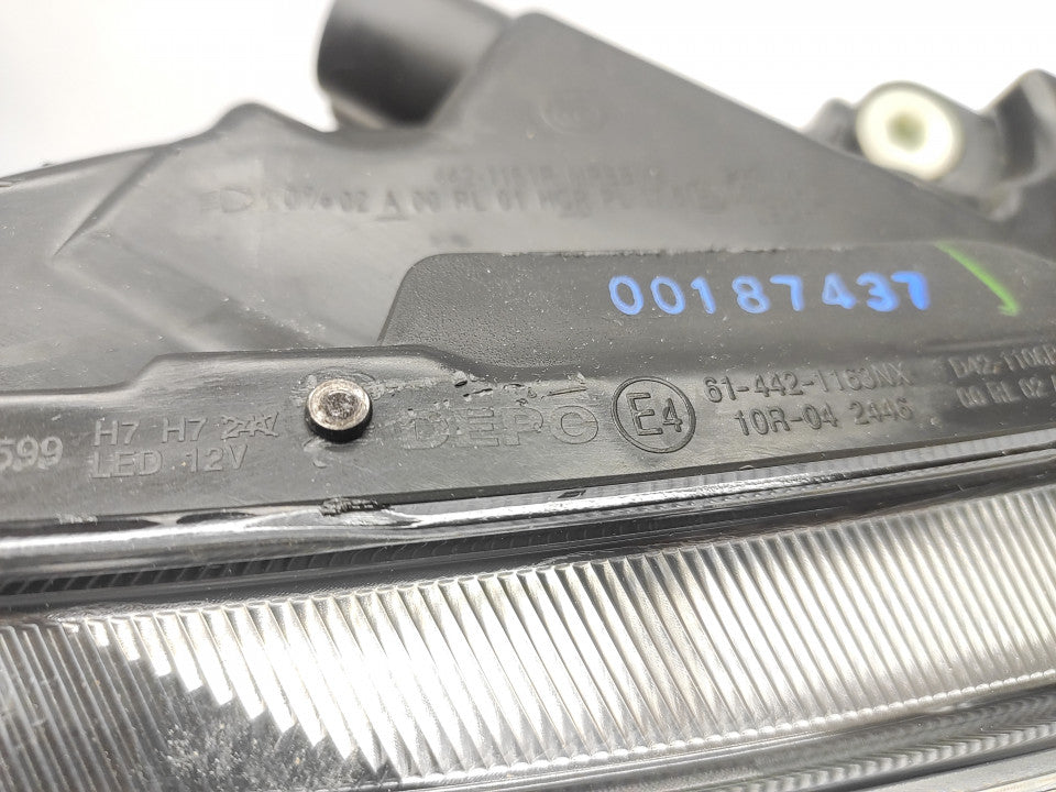 Farol Direito C/ Luz Diurna Opel Astra J 10-16 Mascara Preta