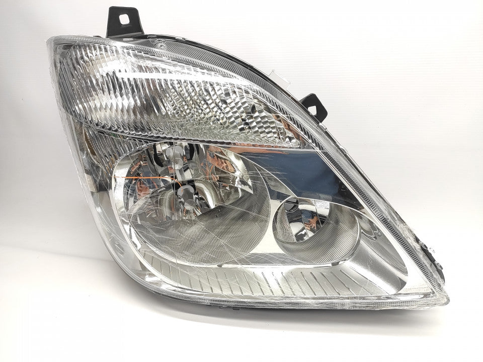 Farol Direito C/ Nevoeiro Mercedes Sprinter 06-12