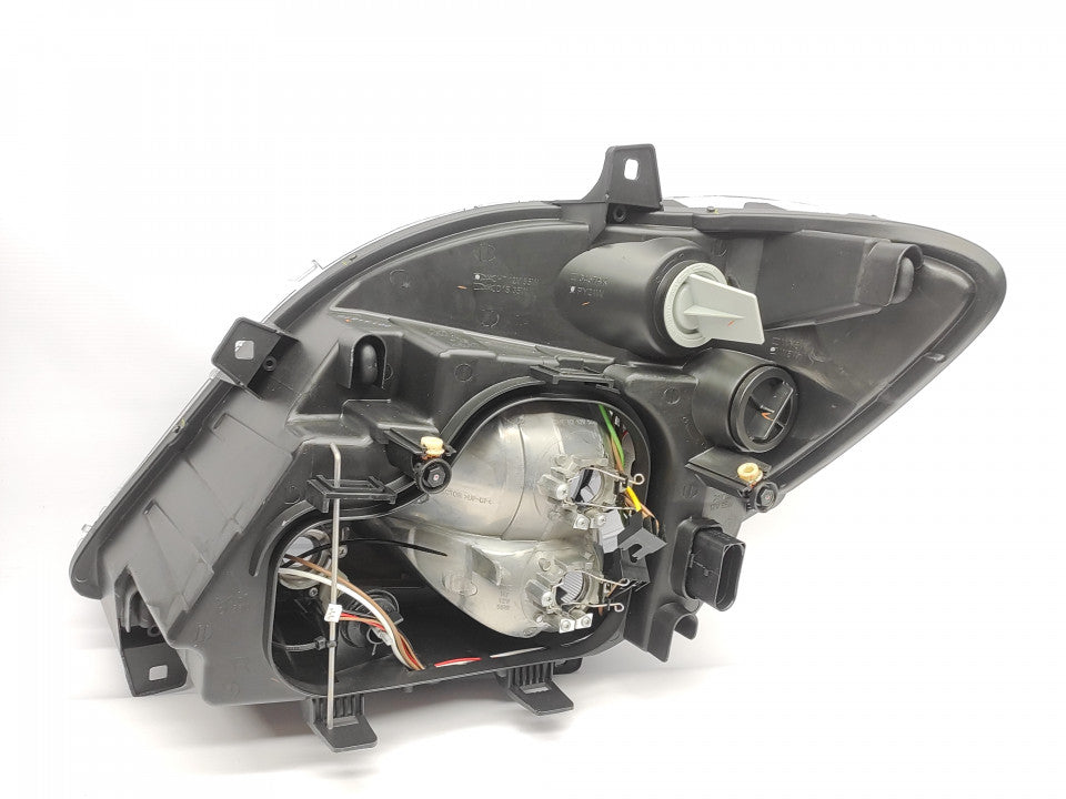 Farol Direito C/ Nevoeiro Mercedes Sprinter 06-12