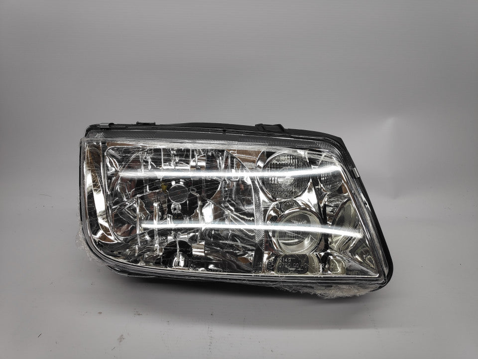Farol Direito C/ Nevoeiro Vw Bora 98-05