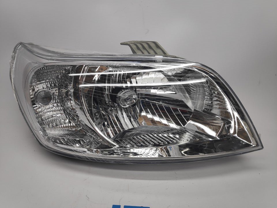 Farol Direito Chevrolet Aveo 3 / 5P 09-11
