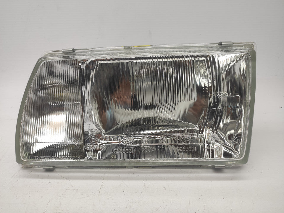 Farol Direito Citroen C-15 / Visa 79-92