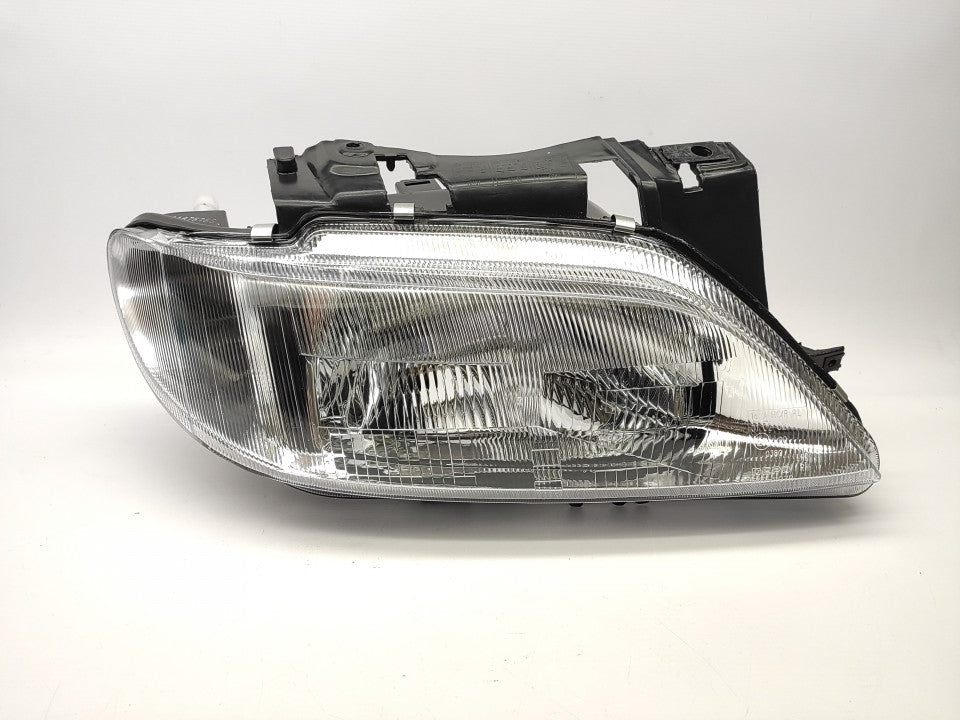 Farol Direito Citroen Xsara 97-00 H4
