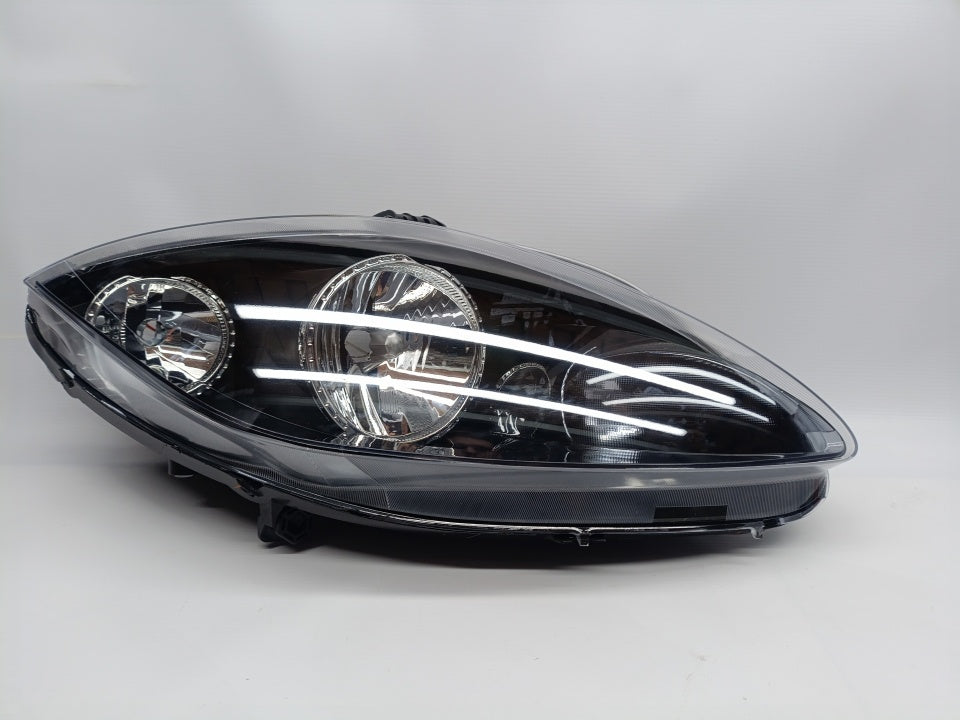 Farol Direito Eletrico Seat Leon 04-12- Mascara Preta