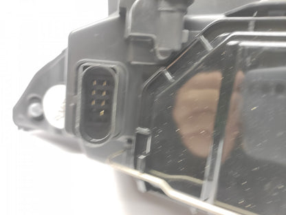 Farol Direito Ford Focus I 01-05 Fundo Preto