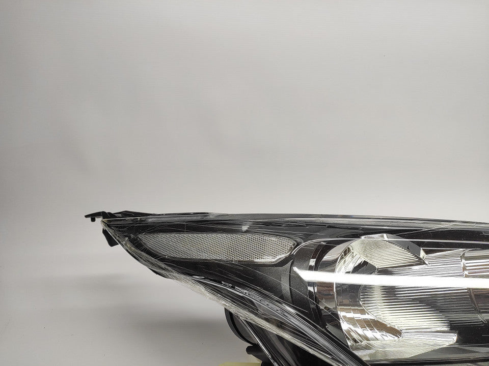 Farol Direito Ford Tourneo Connect 13-18 Cromado