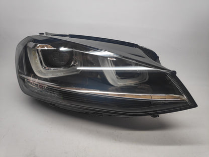 Farol Direito Fundo Negro Volkswagen Golf VII 12-17 Led