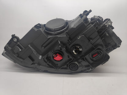Farol Direito Fundo Negro Volkswagen Golf VII 12-17 Led