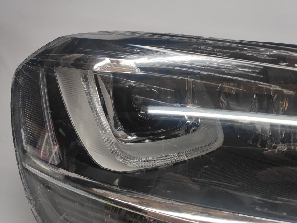 Farol Direito Fundo Negro Volkswagen Golf VII 12-17 Led