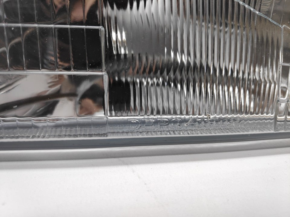Farol Direito Jeep Grand Cherokee 91-98