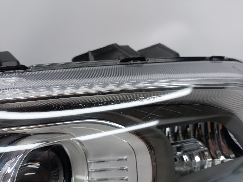 Farol Direito Led Hyundai Kona 17-
