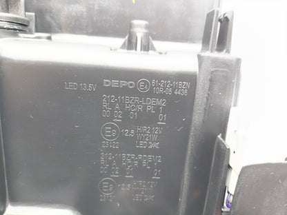 Farol Direito Led Toyota Yaris 5P 17-