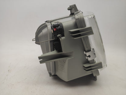 Farol Direito Manual Mercedes Vito 96-03 / V Class 96-03
