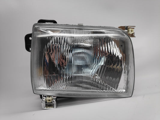 Farol Direito Manual Nissan Navara Pick-Up D22 98-00