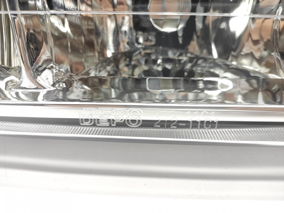 Farol Direito Manual Toyota Land Cruiser Fj100-Hdj100 98-05