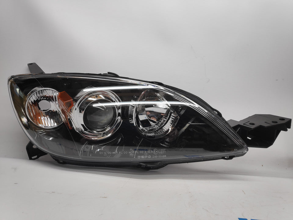 Farol Direito Mazda 3 Hatchback 5P 03-09