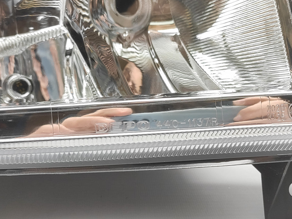 Farol Direito Mercedes Sprinter 02-06