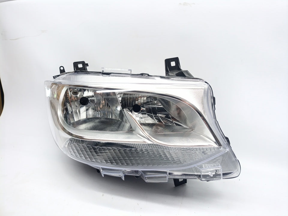 Farol Direito Mercedes Sprinter 18-