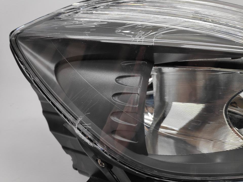 Farol Direito Mercedes W176 Class A 12-