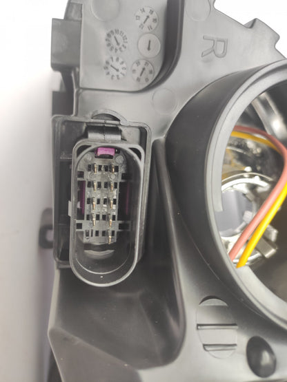 Farol Direito Mercedes W204 Class C 07-10