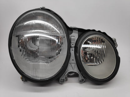 Farol Direito Mercedes W210 E Class 99-02