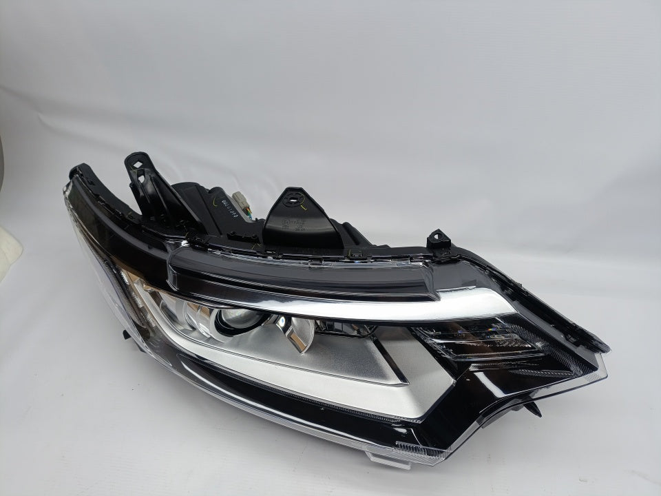 Farol Direito Mitsubishi Outlander 15-