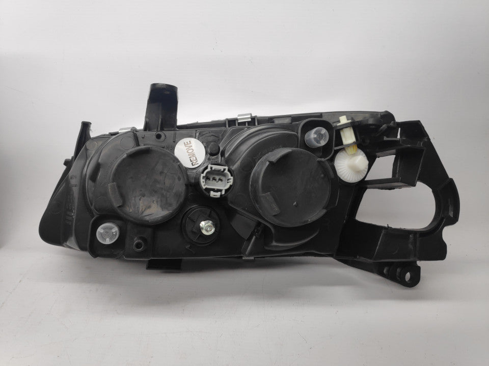 Farol Direito Nissan Almera N16 00-02