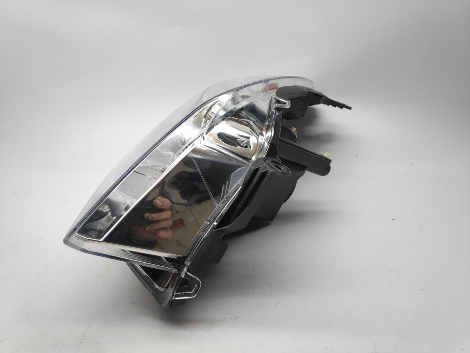 Farol Direito Opel Astra H 07-11 Cromado