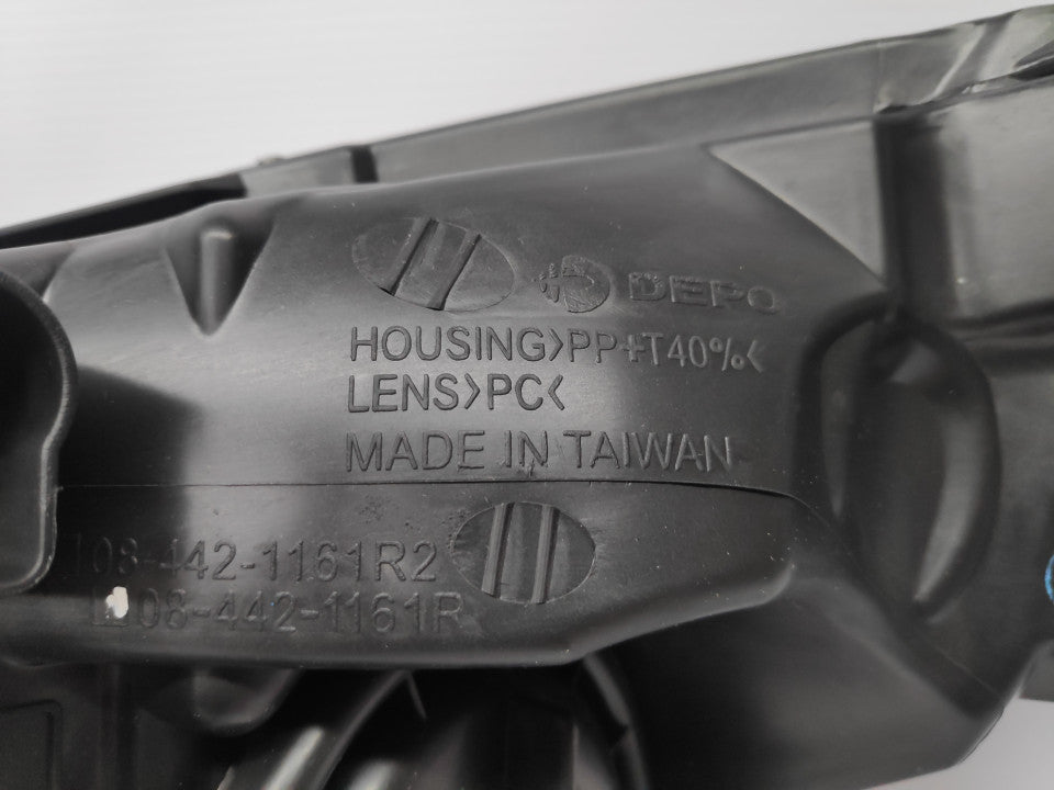 Farol Direito Opel Astra J 5P/ Sports Tourer 10-16