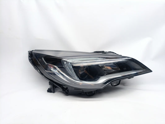 Farol Direito Opel Astra K 15-